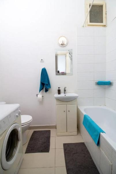 Apartment Cityscape Budget Jokai Flat